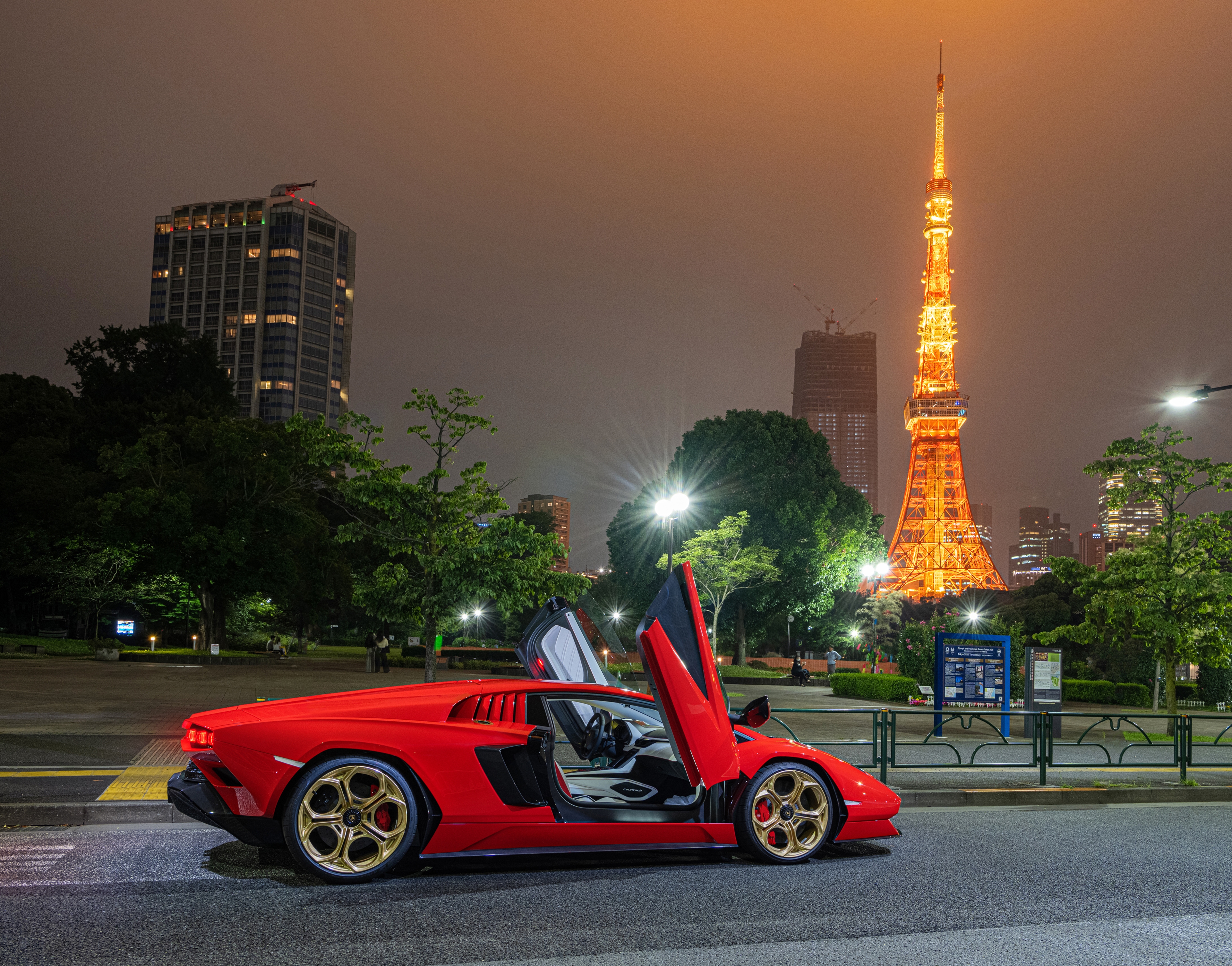HD wallpaper, 2022, Japan, Lamborghini Countach Lpi 800 4, Tokyo Tower