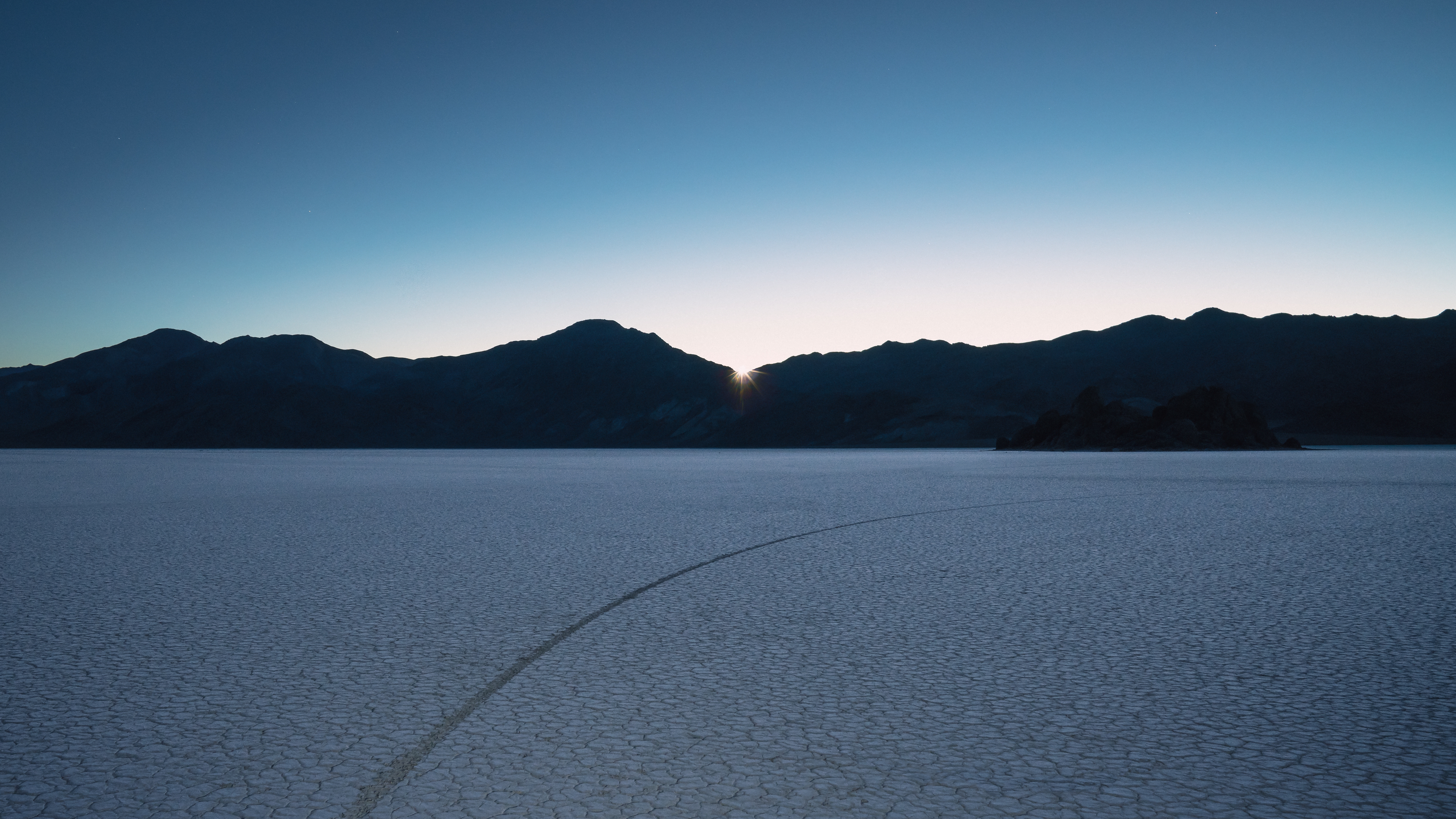 HD wallpaper, Landscape, Desert, 5K, Clear Sky, Sunrise, Macos Mojave, Panoramic, Mountains
