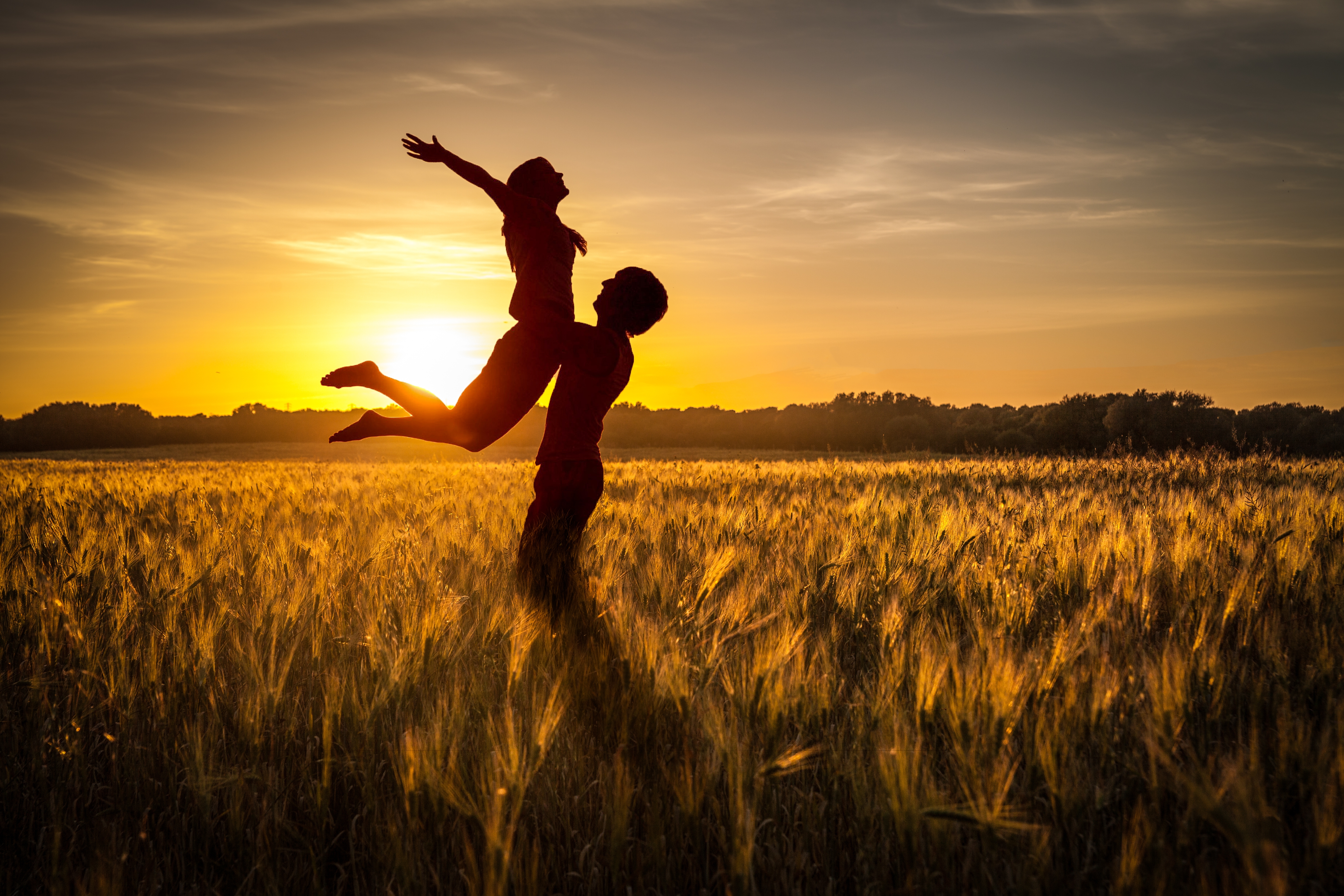 HD wallpaper, Clear Sky, 5K, Lifting, Couple, Evening, Sunset, Silhouette, Together, Field, Romantic