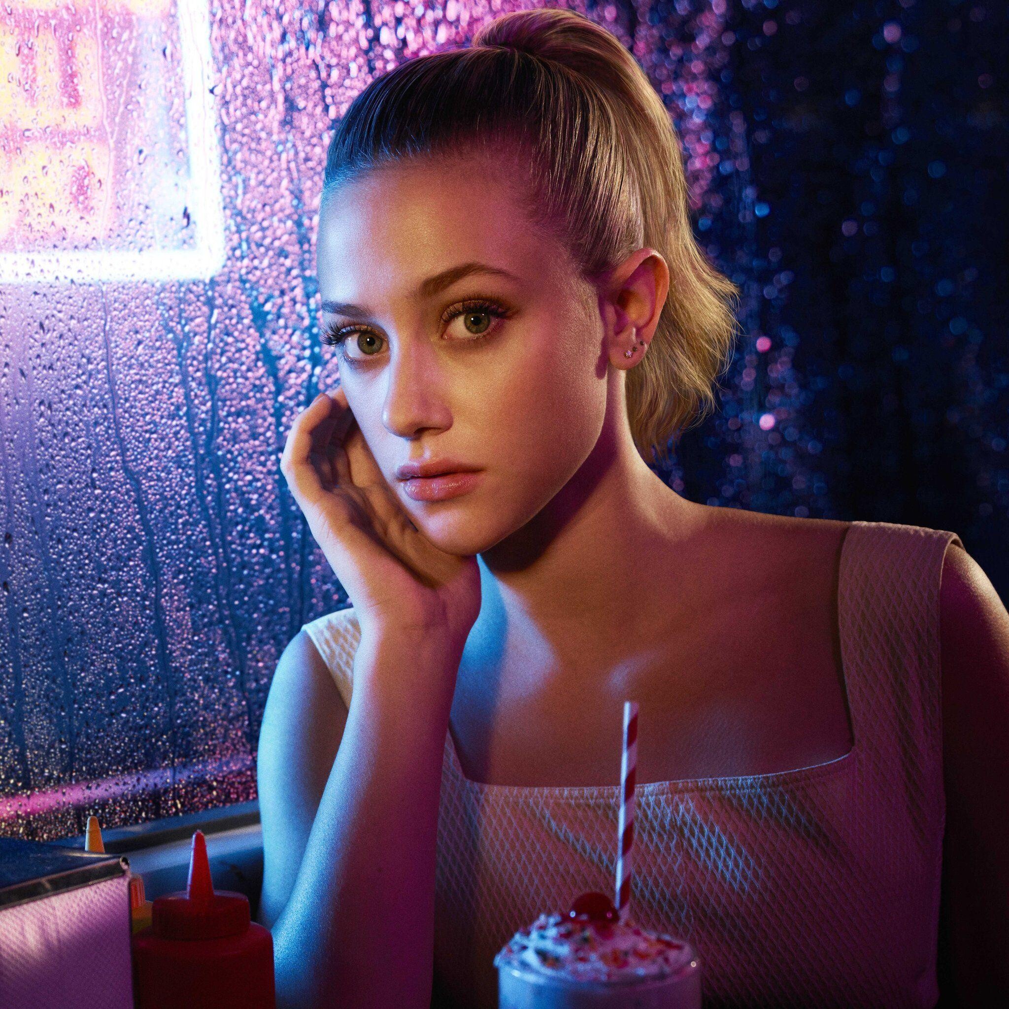 HD wallpaper, Iphone Hd Riverdale Tv Series Wallpaper Photo, 2050X2050 Hd Phone, Teenage Detective, Betty Cooper Wallpapers, Strong Female Lead, Riverdale Character