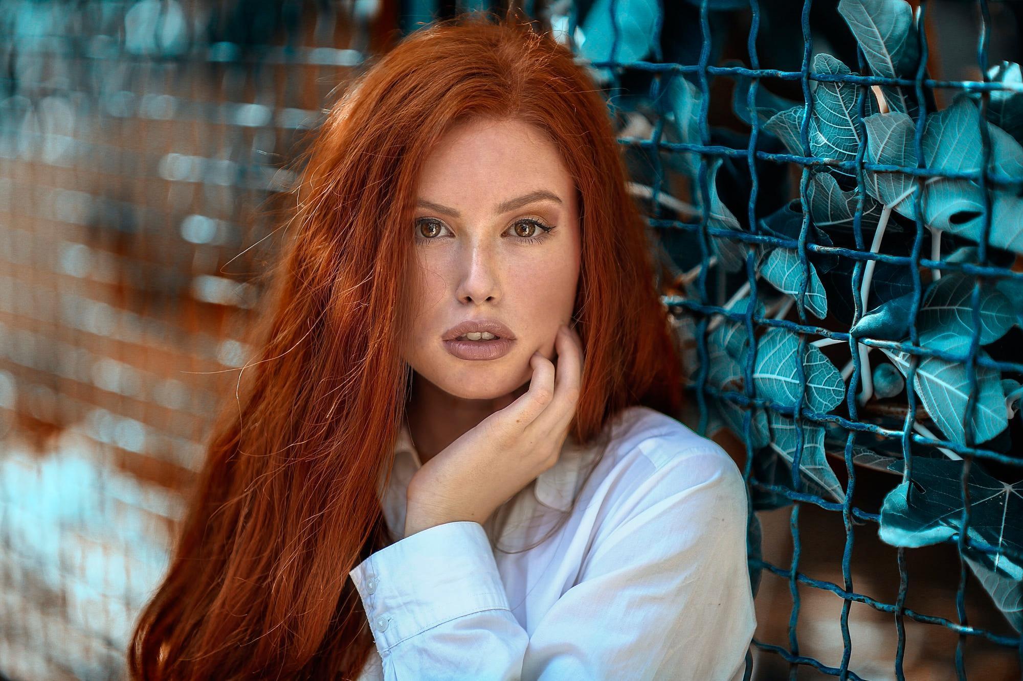 HD wallpaper, Long Hair, Face, Women, Redhead, Fence, Portrait, Valentina Galassi, Model